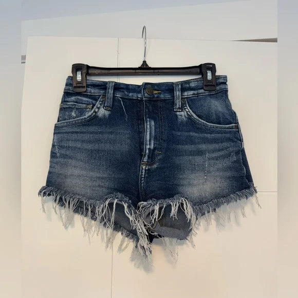 Lee High Rise Cutoff Shorts - Picture 2 of 4